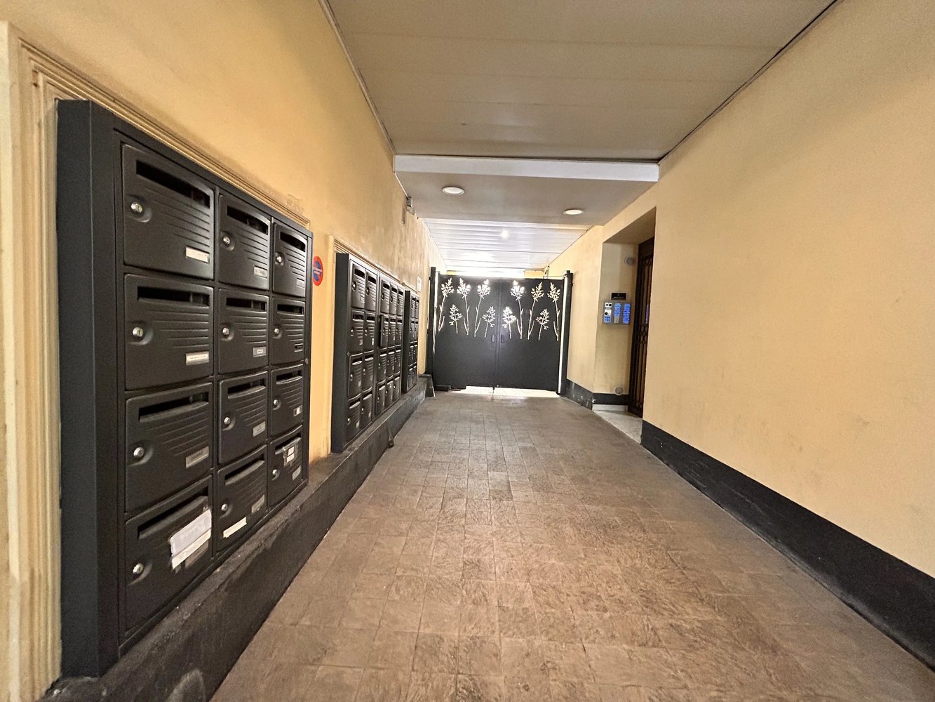 Property photo in Carre d'Or