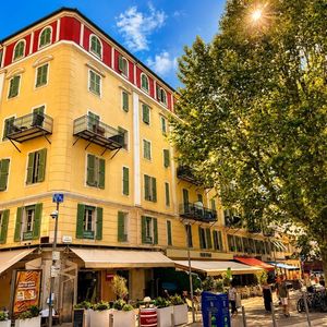 Property in Carre d'Or
