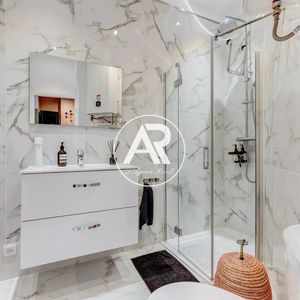 Property in Carre d'Or