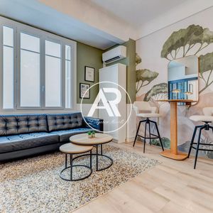 Property in Carre d'Or
