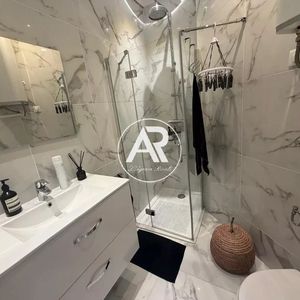 Property in Carre d'Or