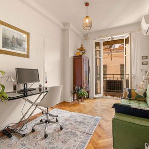 Property in Carre d'Or