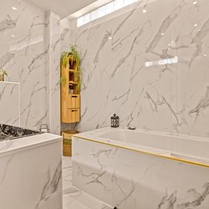 Property in Carre d'Or