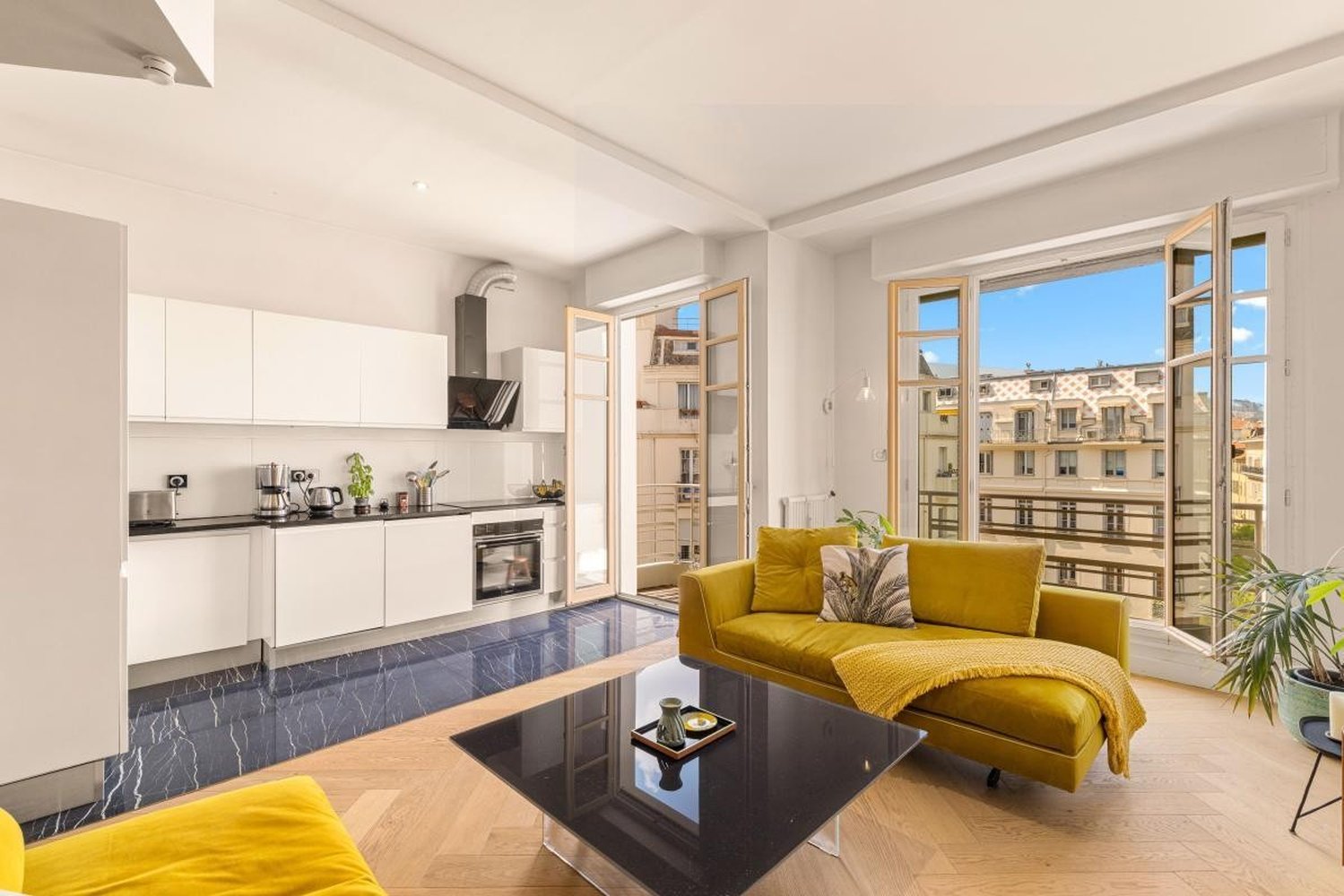 Property photo in Carre d'Or