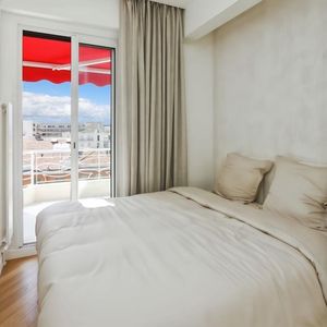 Property in Carre d'Or