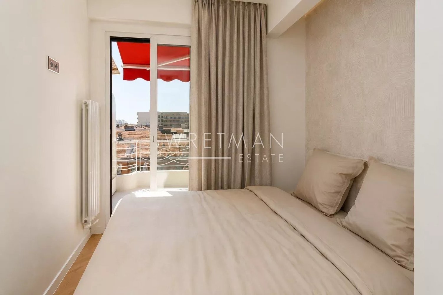 Property photo in Carre d'Or