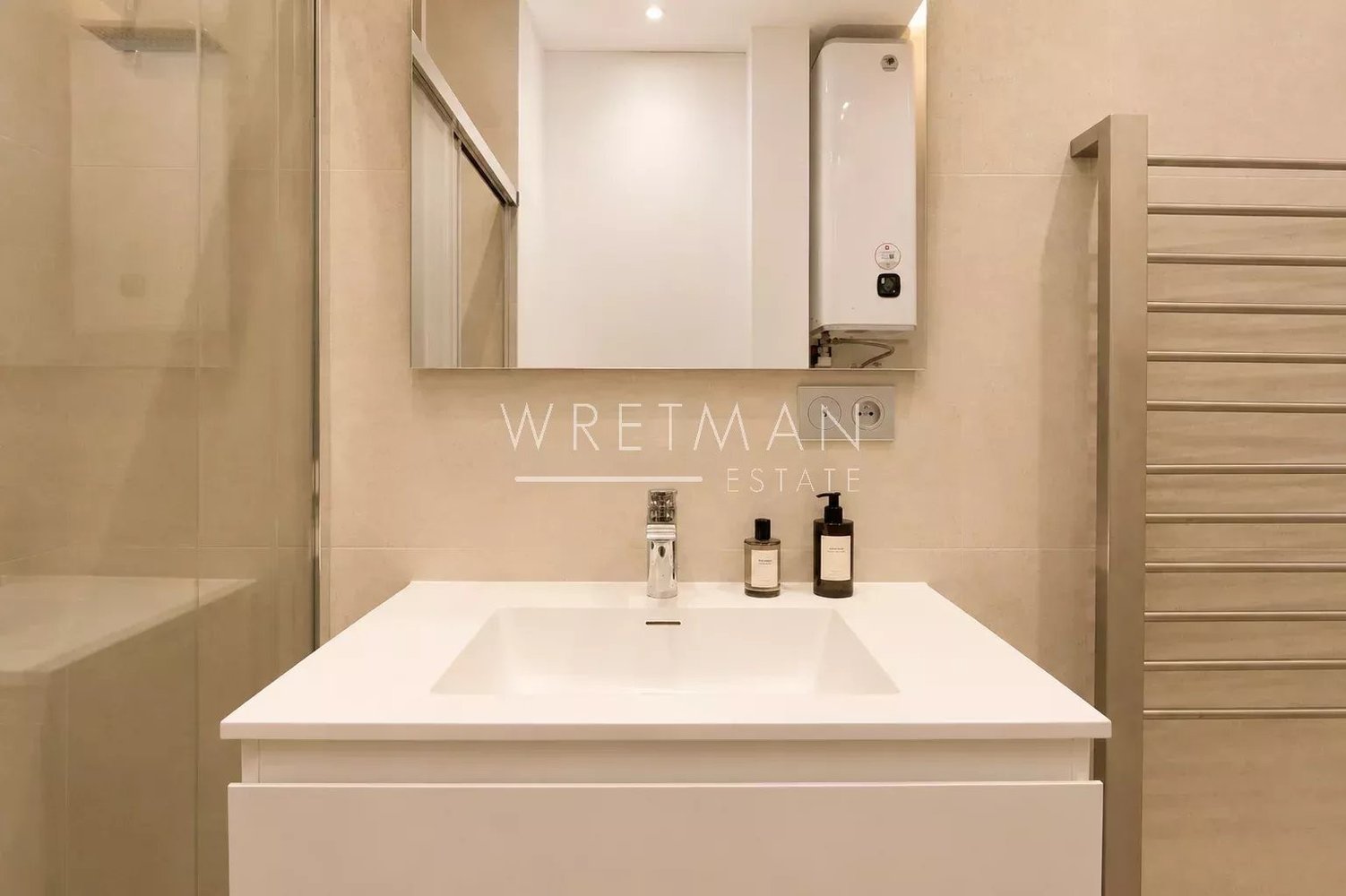 Property photo in Carre d'Or