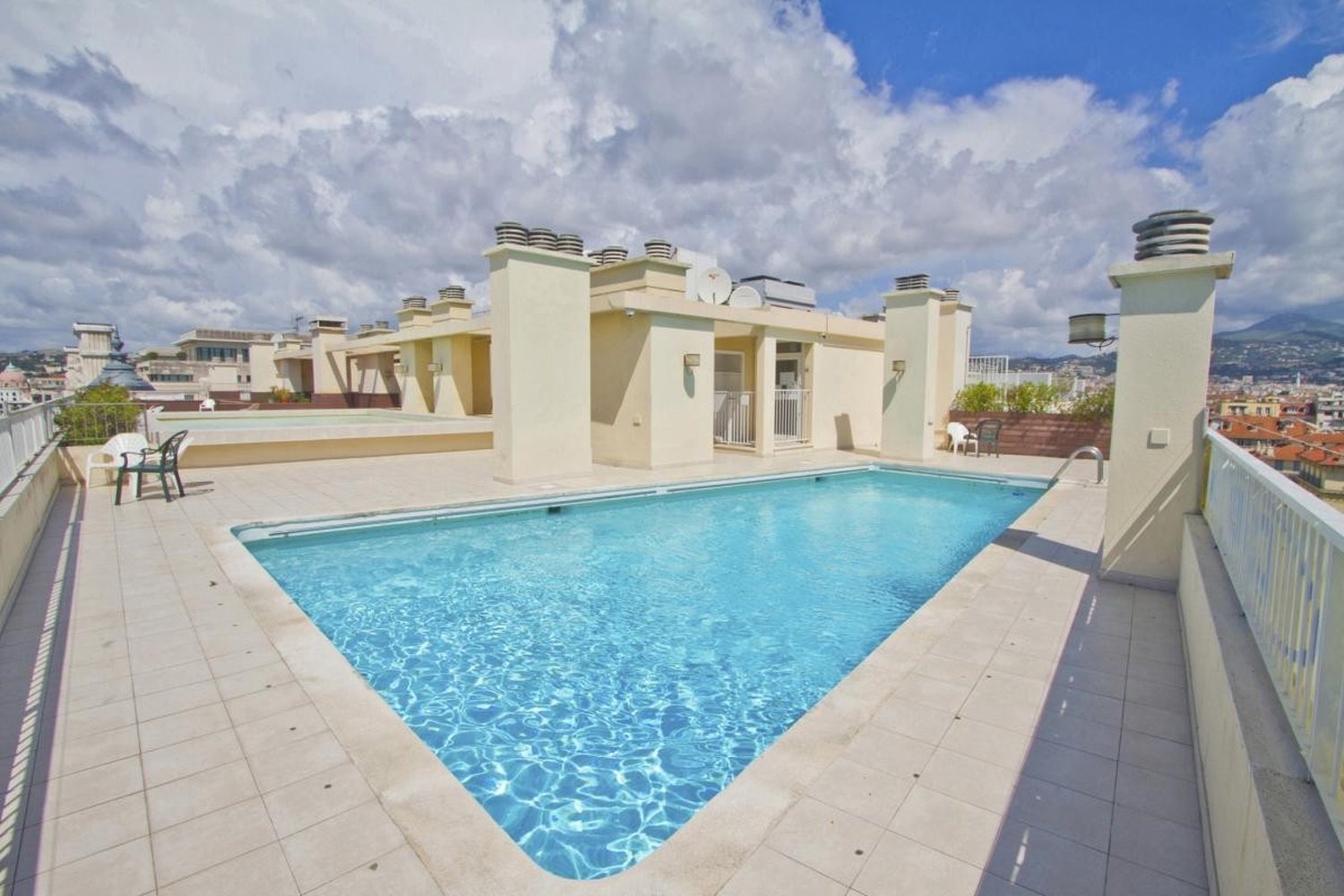 Property photo in Carre d'Or