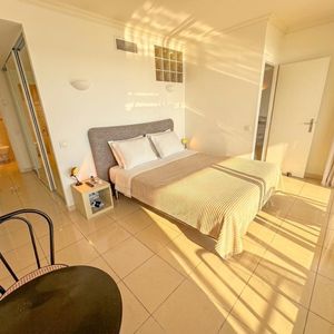 Property in Carre d'Or