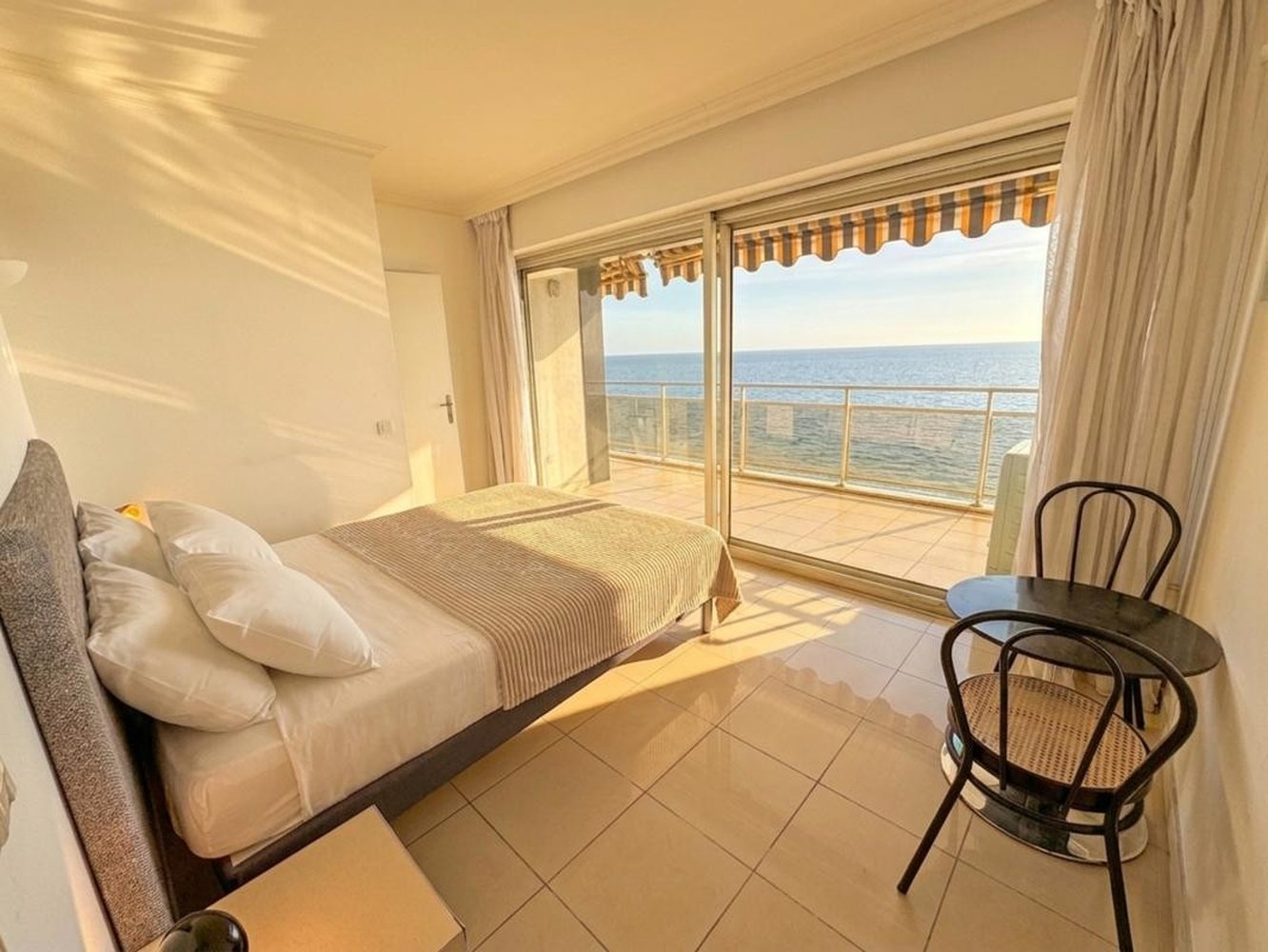 Property photo in Carre d'Or
