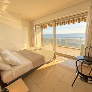 Property in Carre d'Or