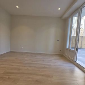 Property in Carre d'Or
