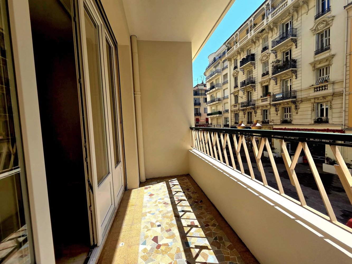 Property photo in Carre d'Or