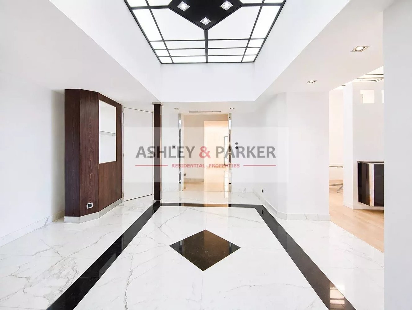 Property photo in Carre d'Or