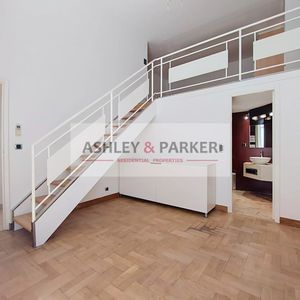 Property in Carre d'Or