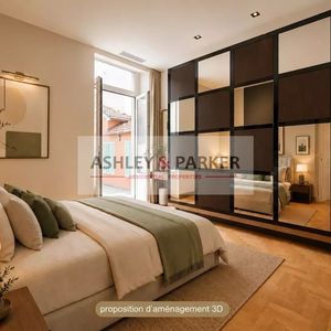 Property in Carre d'Or