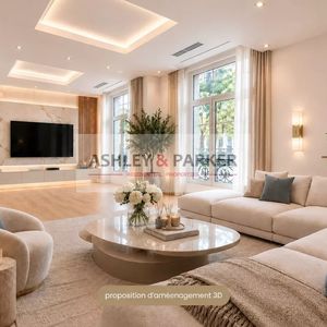 Property in Carre d'Or