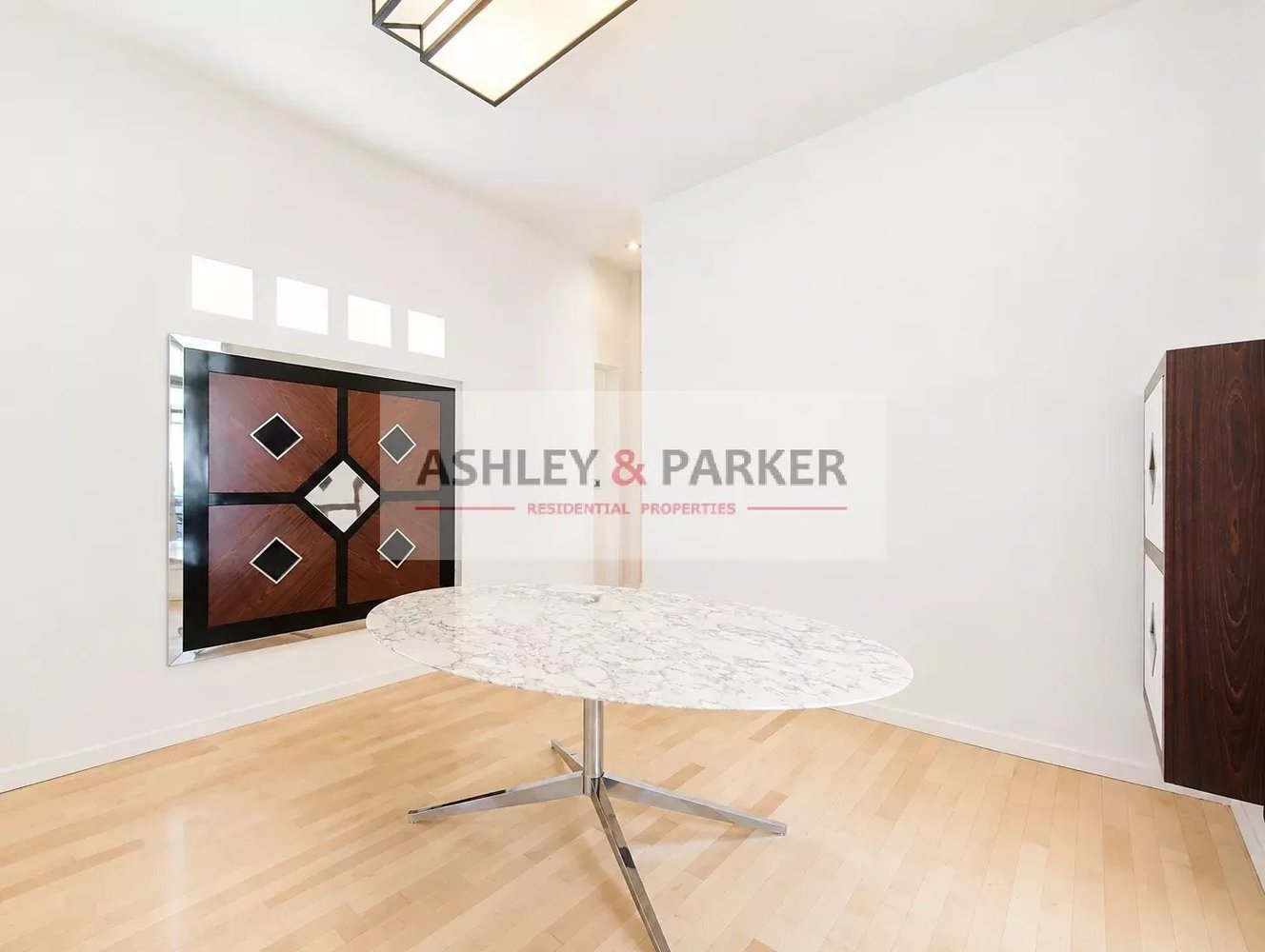 Property photo in Carre d'Or