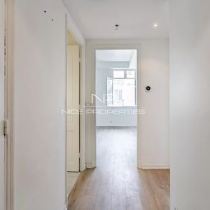 Property in Carre d'Or