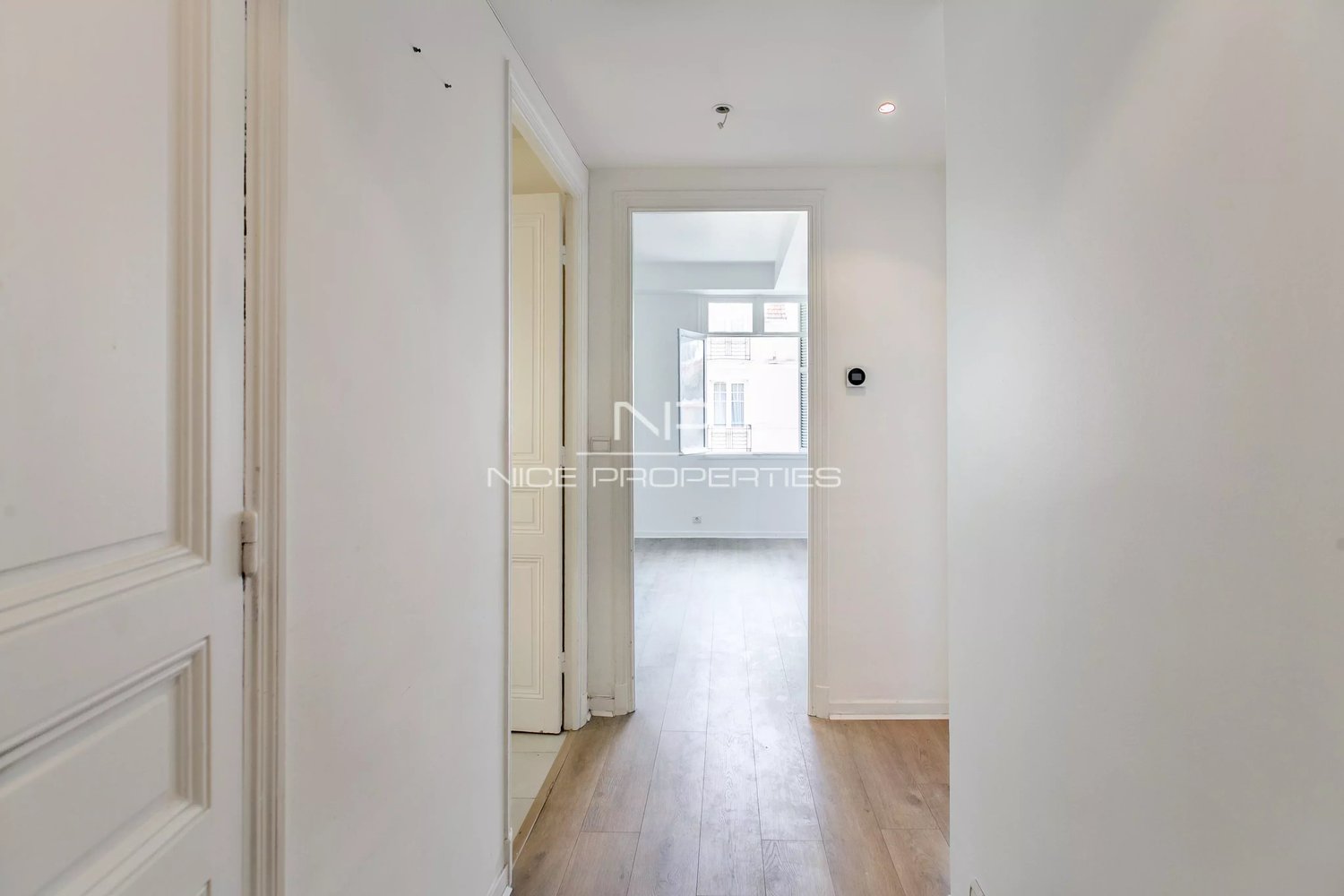 Property photo in Carre d'Or