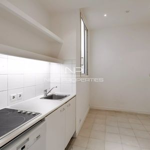 Property in Carre d'Or