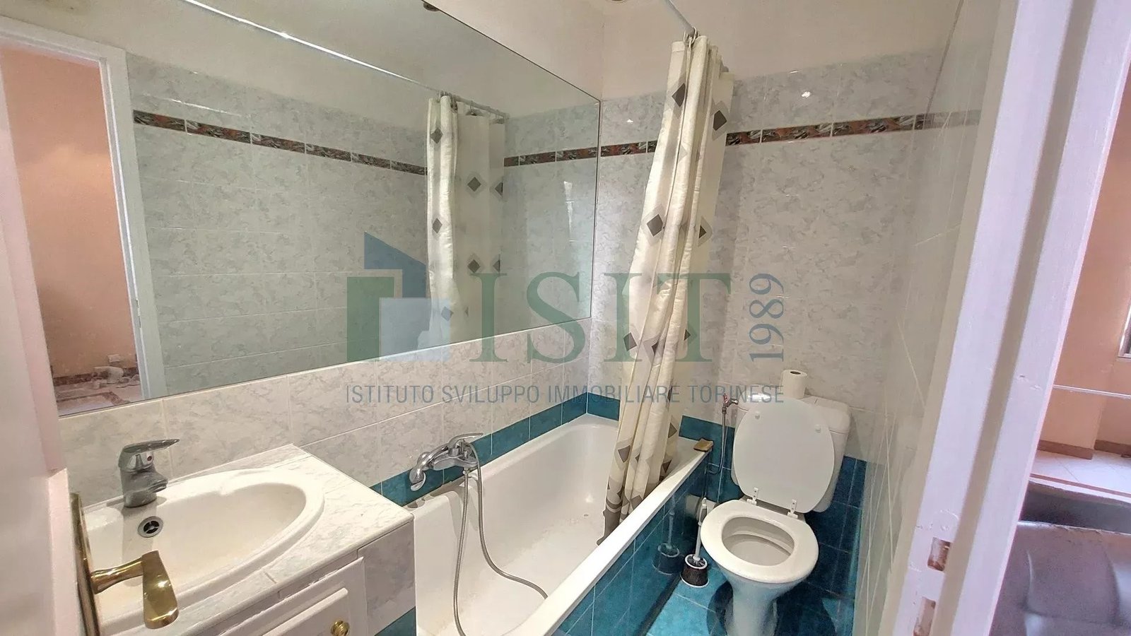 Property photo in Carre d'Or