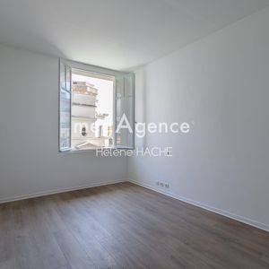 Property in Carre d'Or