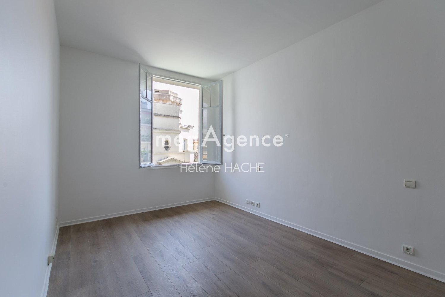 Property photo in Carre d'Or