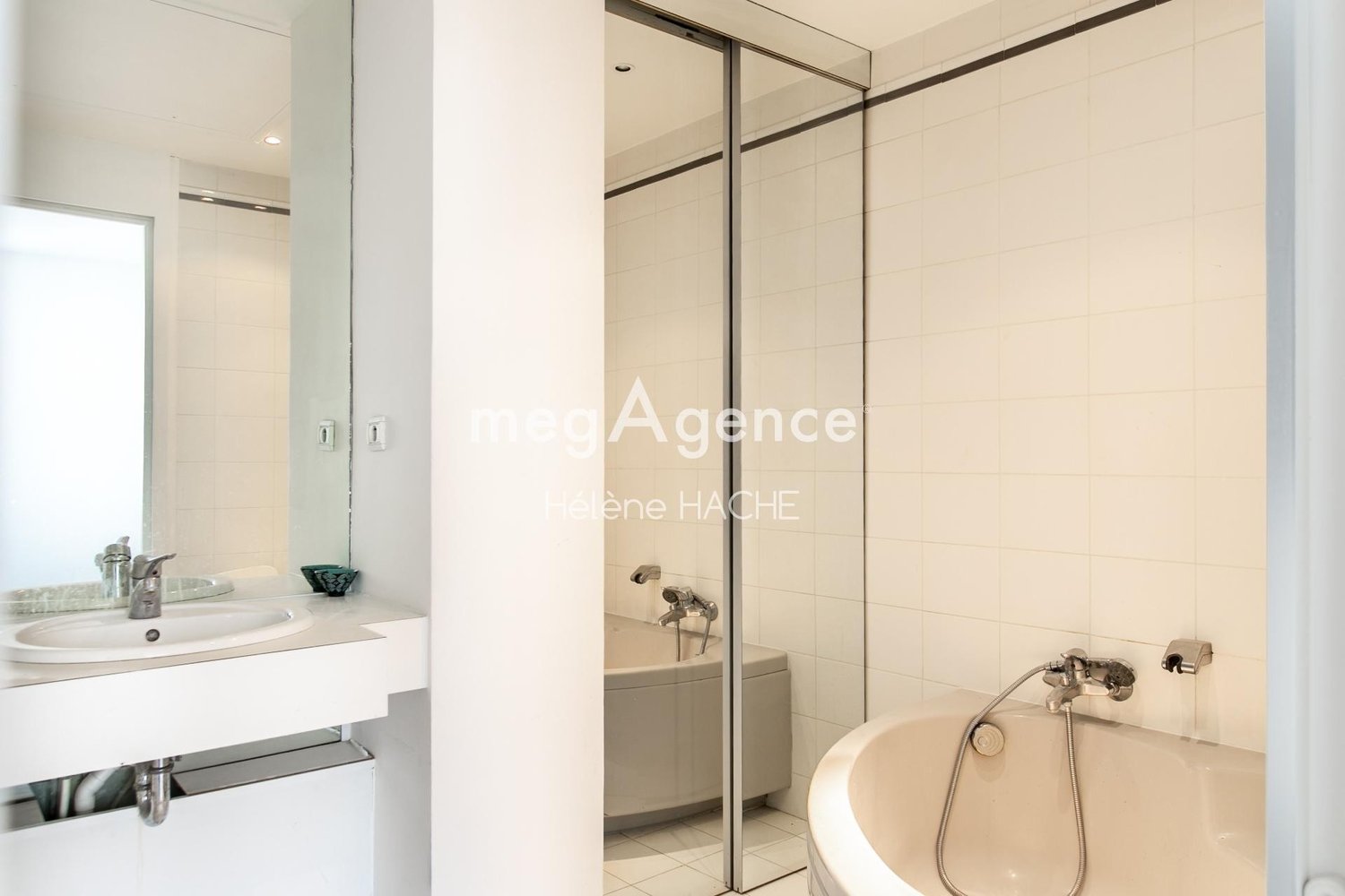 Property photo in Carre d'Or
