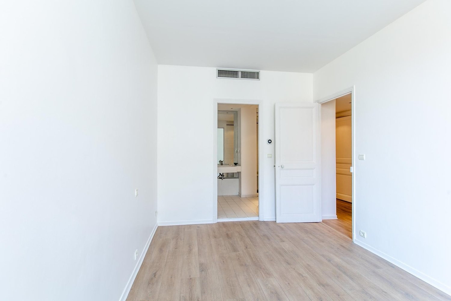 Property photo in Carre d'Or