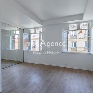 Property in Carre d'Or