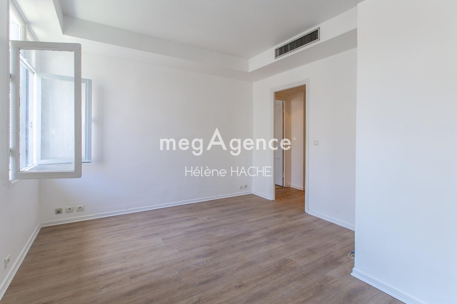 Property photo in Carre d'Or