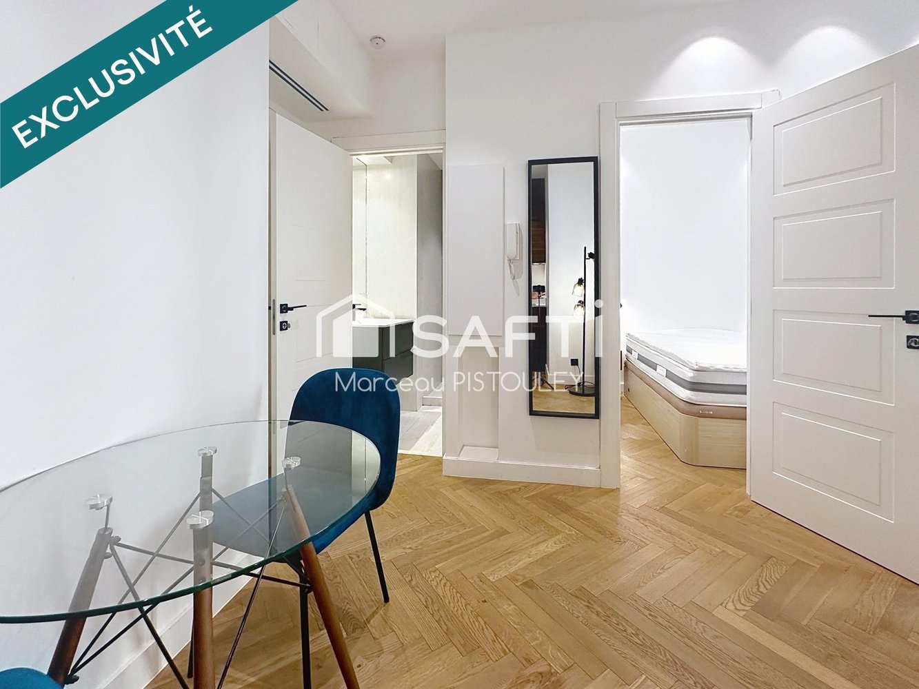 Property photo in Carre d'Or
