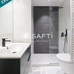Property in Carre d'Or