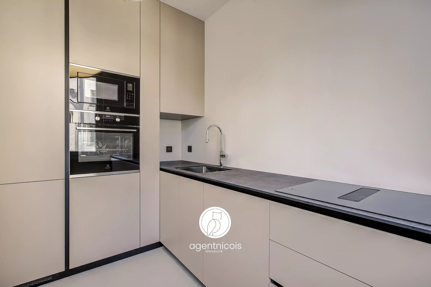 Property photo in Carre d'Or