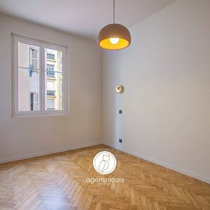 Property in Carre d'Or