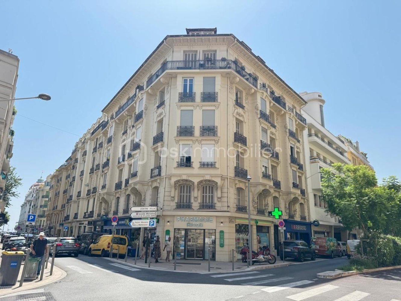 Property photo in Carre d'Or