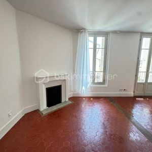 Property in Carre d'Or