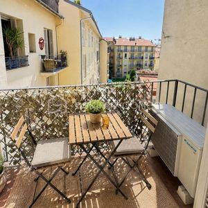 Property in Carre d'Or