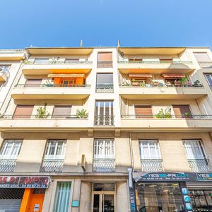 Property in Carre d'Or
