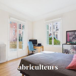 Property in Musicians Quarter