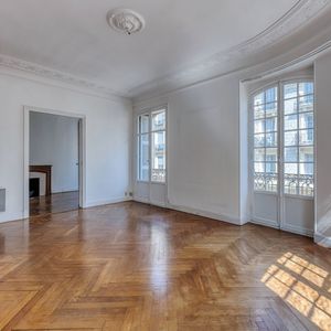 Property in Musicians Quarter