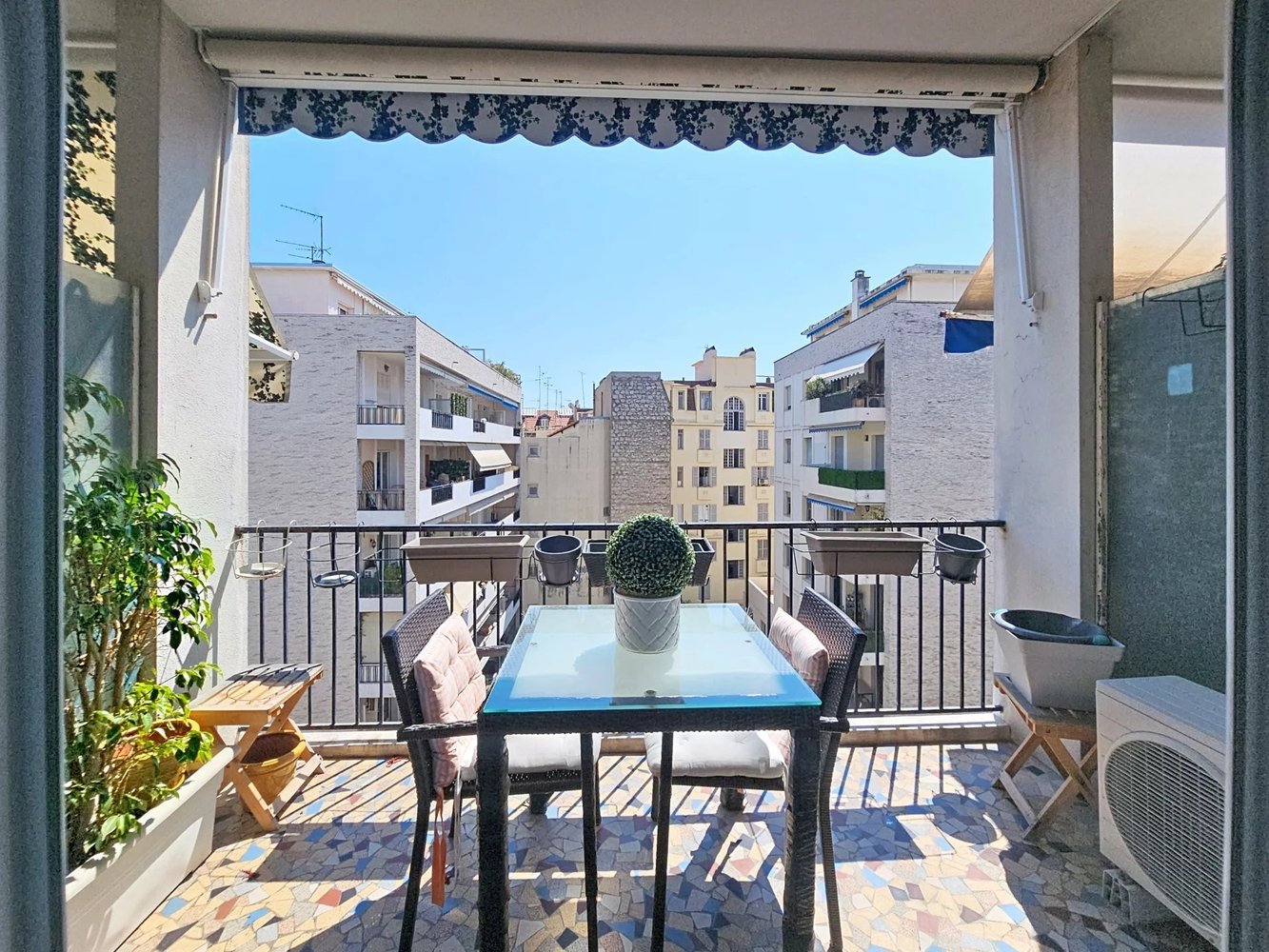 Property photo in Musicians Quarter