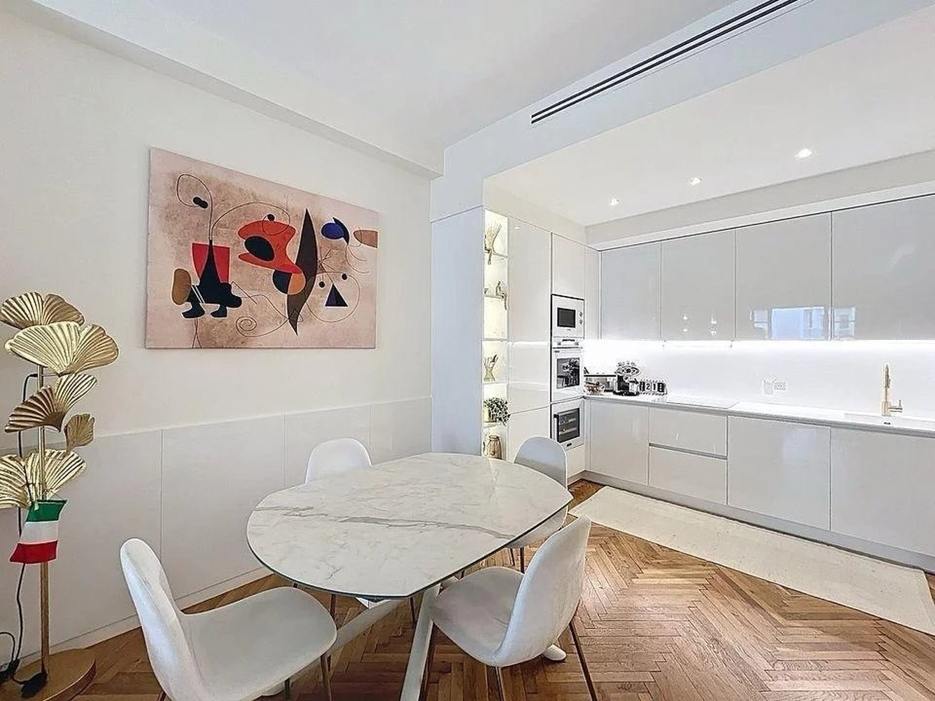 Property photo in Musicians Quarter