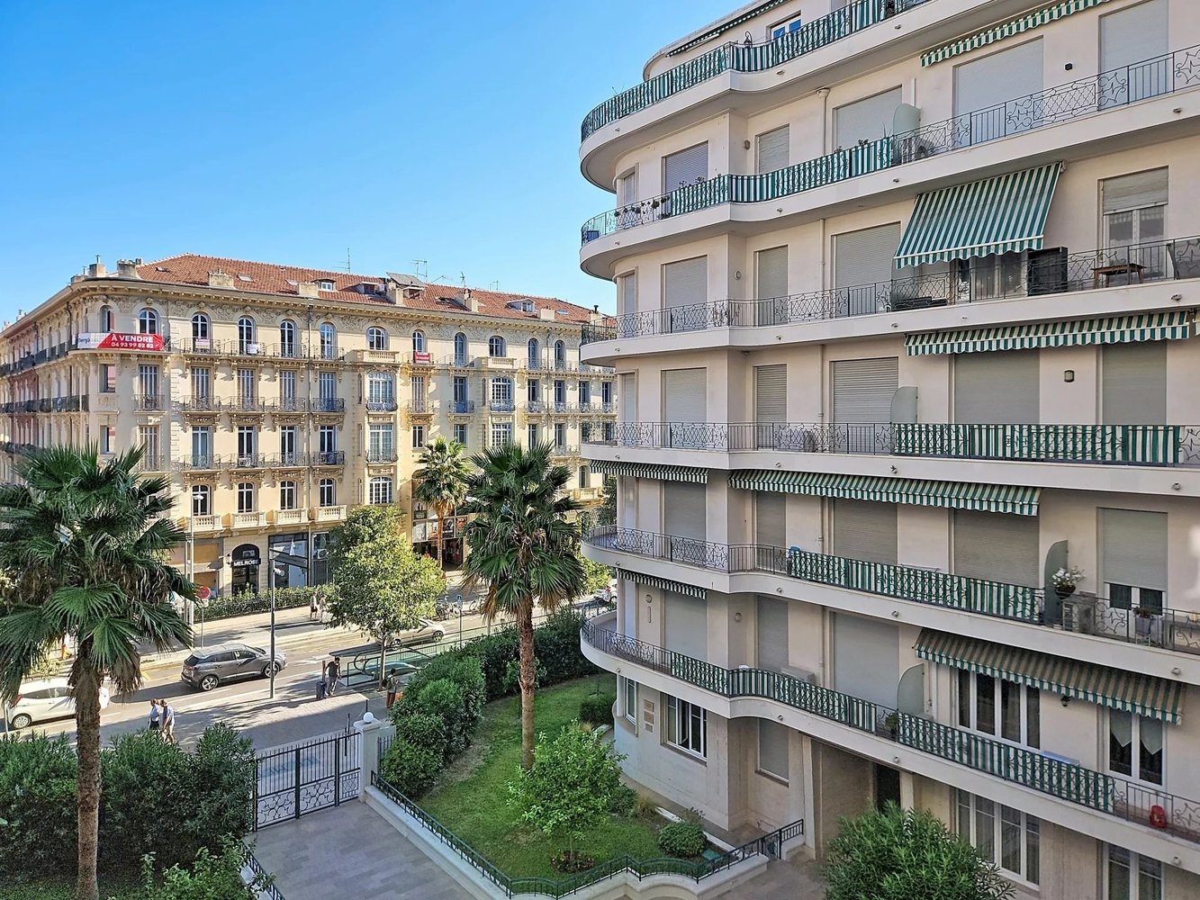 Property photo in Carre d'Argent