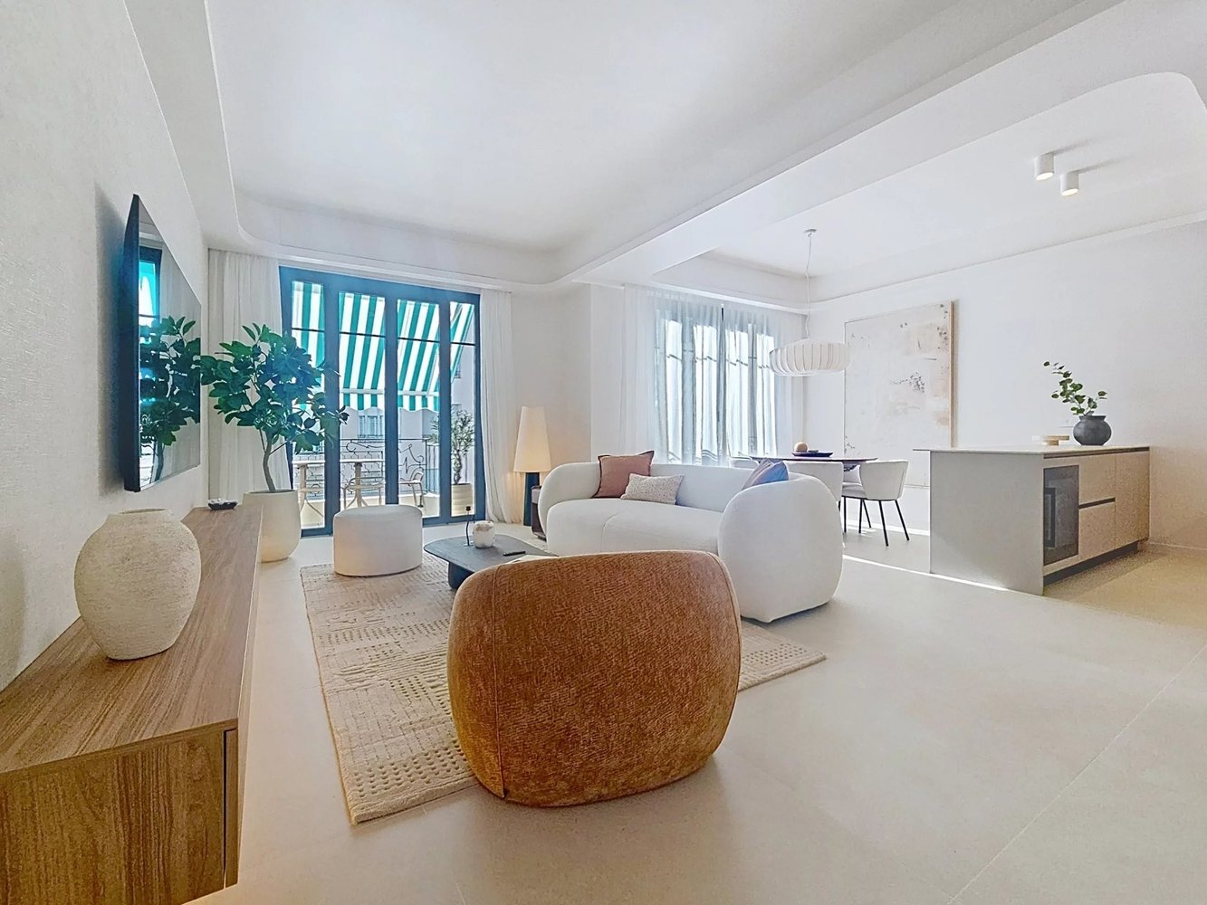 Property photo in Carre d'Argent