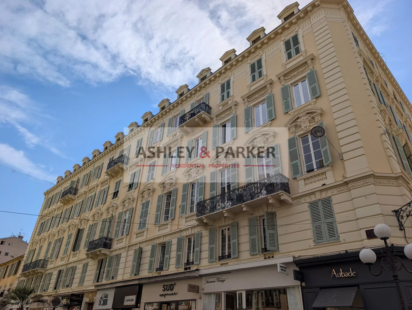Property photo in Carre d'Argent
