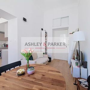 Property in Carre d'Argent