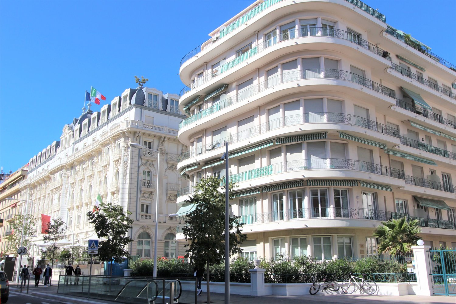 Property photo in Carre d'Argent