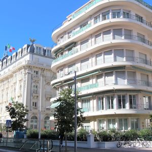 Property in Carre d'Argent